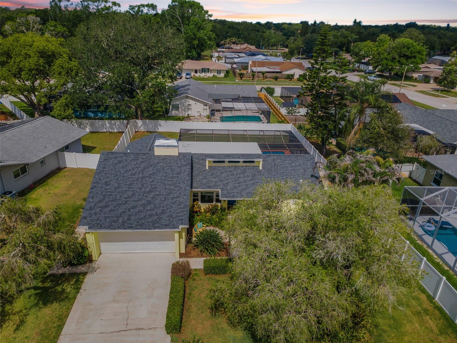 2330 BARTON LN, CLEARWATER, FL, 33759