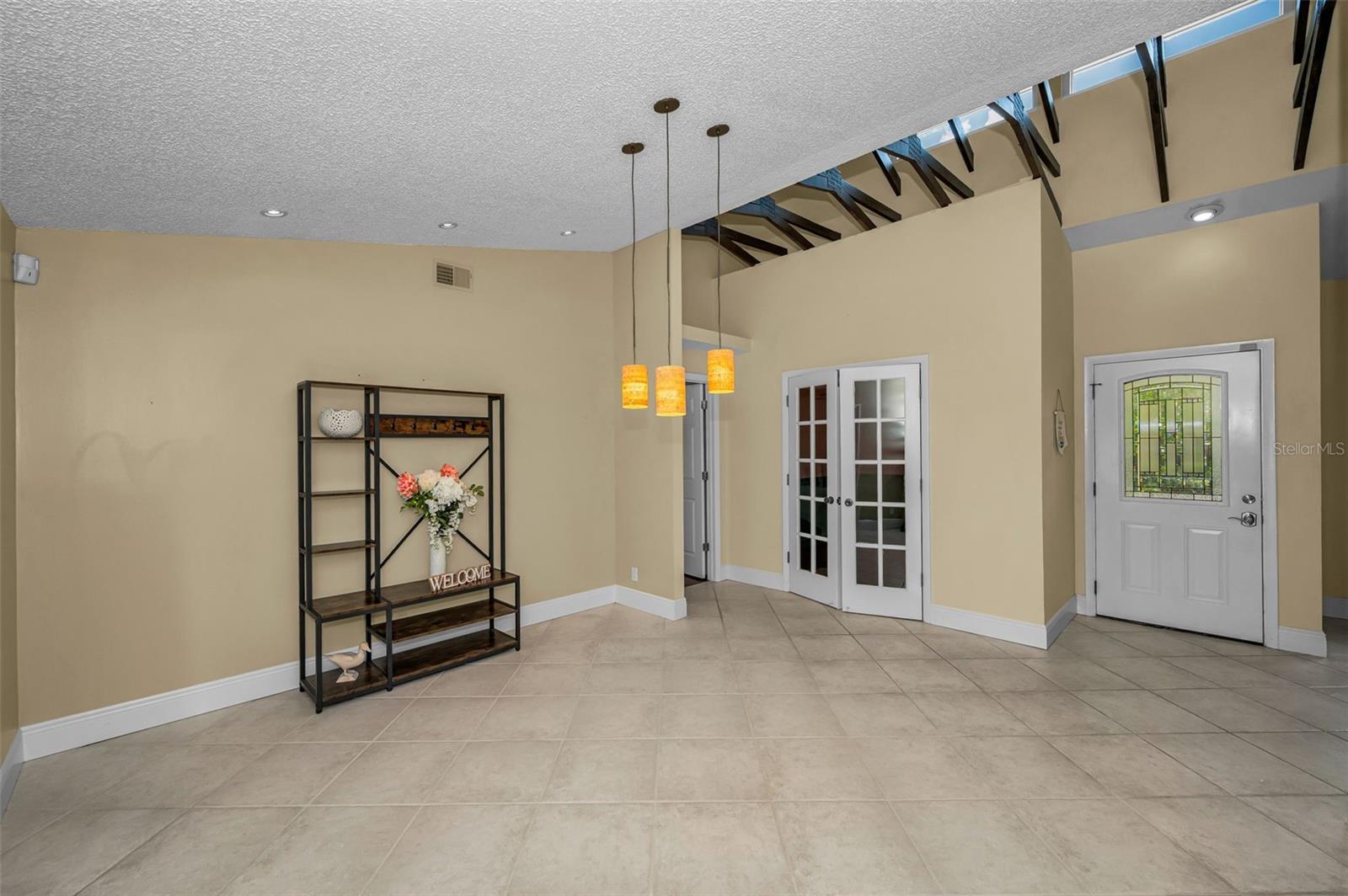 2330 BARTON LN, CLEARWATER, FL, 33759