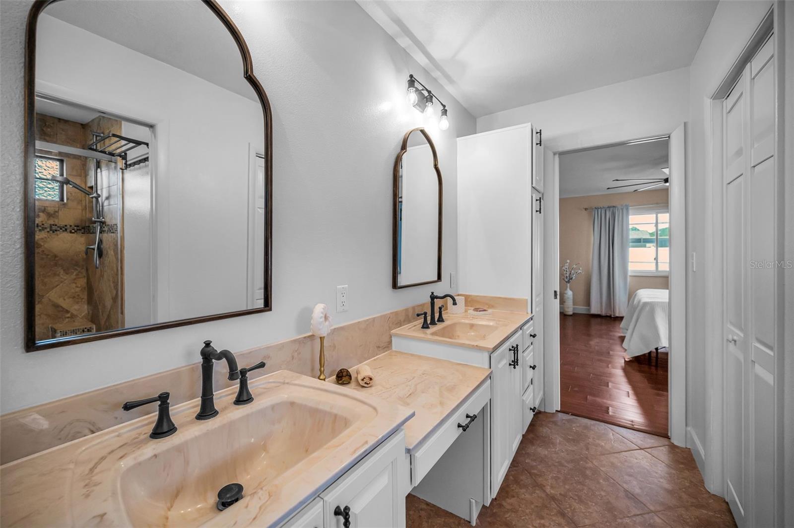 2330 BARTON LN, CLEARWATER, FL, 33759