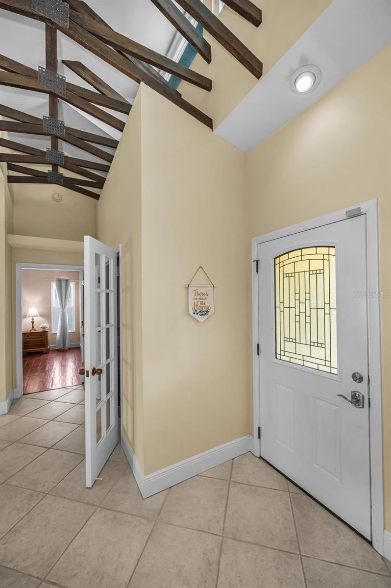 2330 BARTON LN, CLEARWATER, FL, 33759