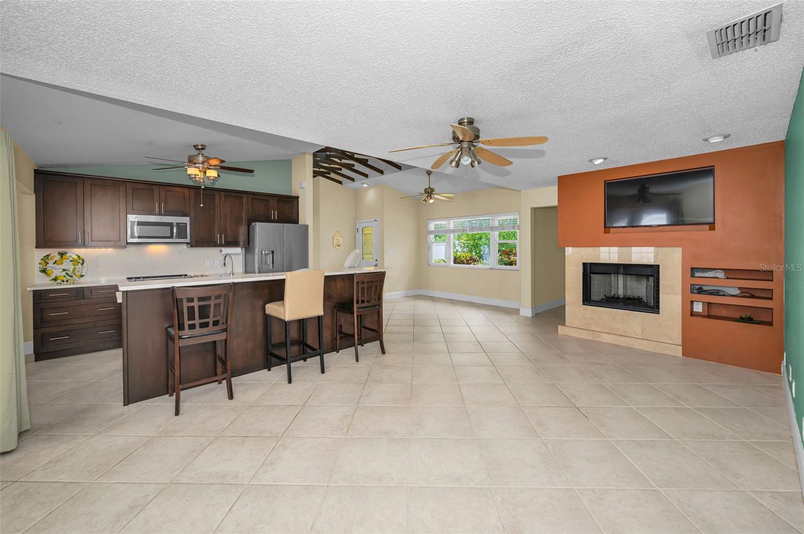 2330 BARTON LN, CLEARWATER, FL, 33759