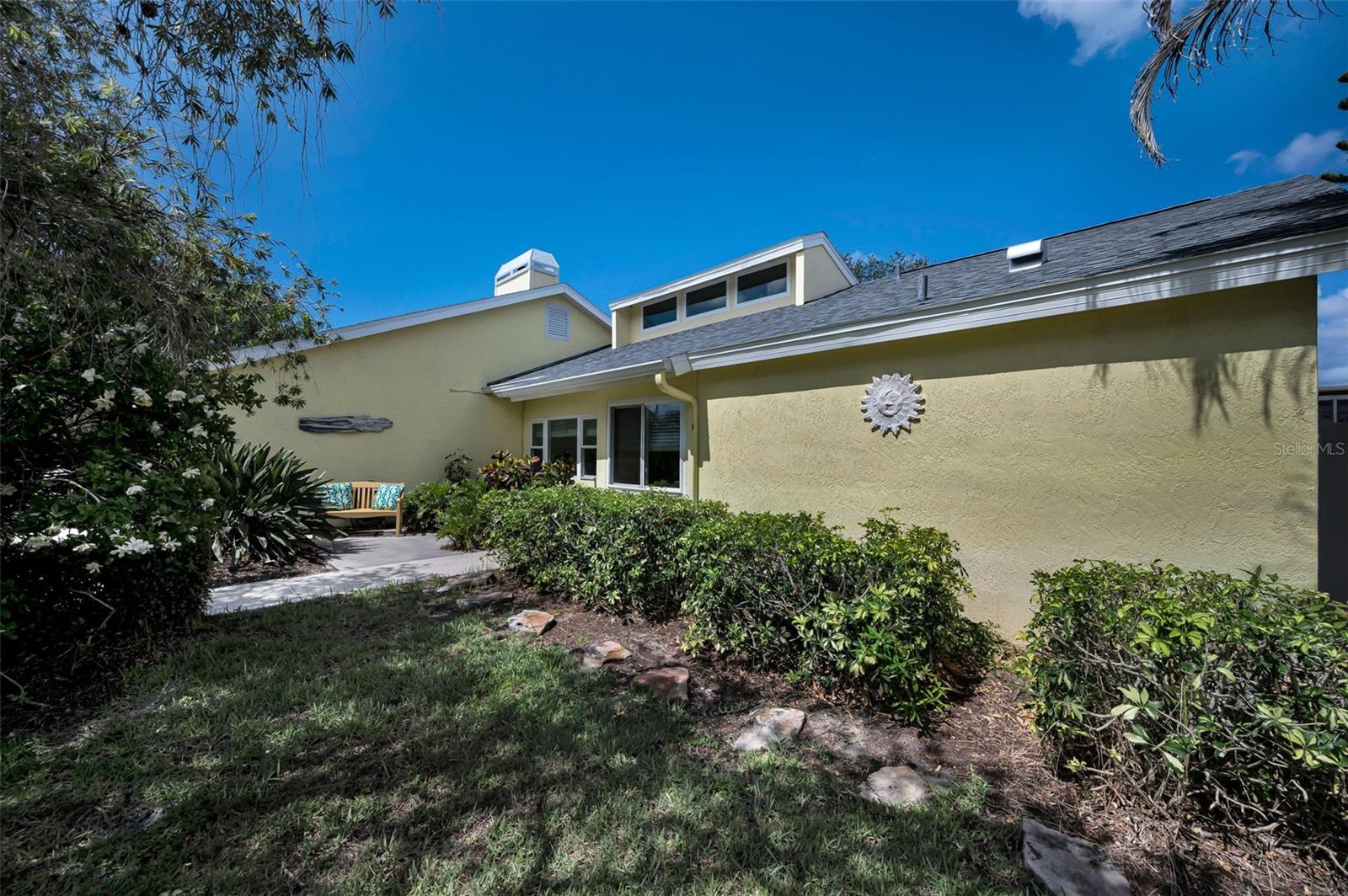 2330 BARTON LN, CLEARWATER, FL, 33759