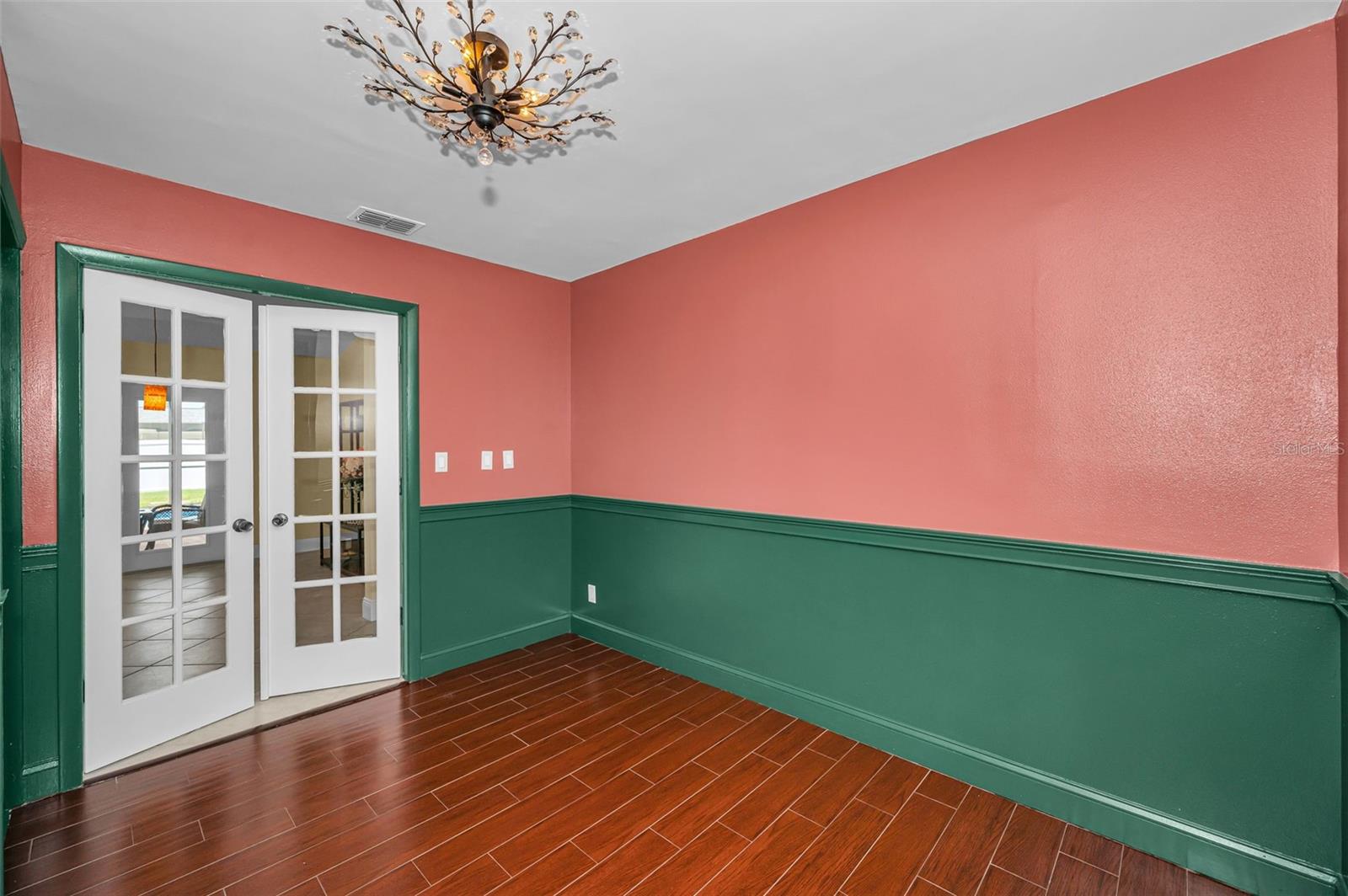 2330 BARTON LN, CLEARWATER, FL, 33759