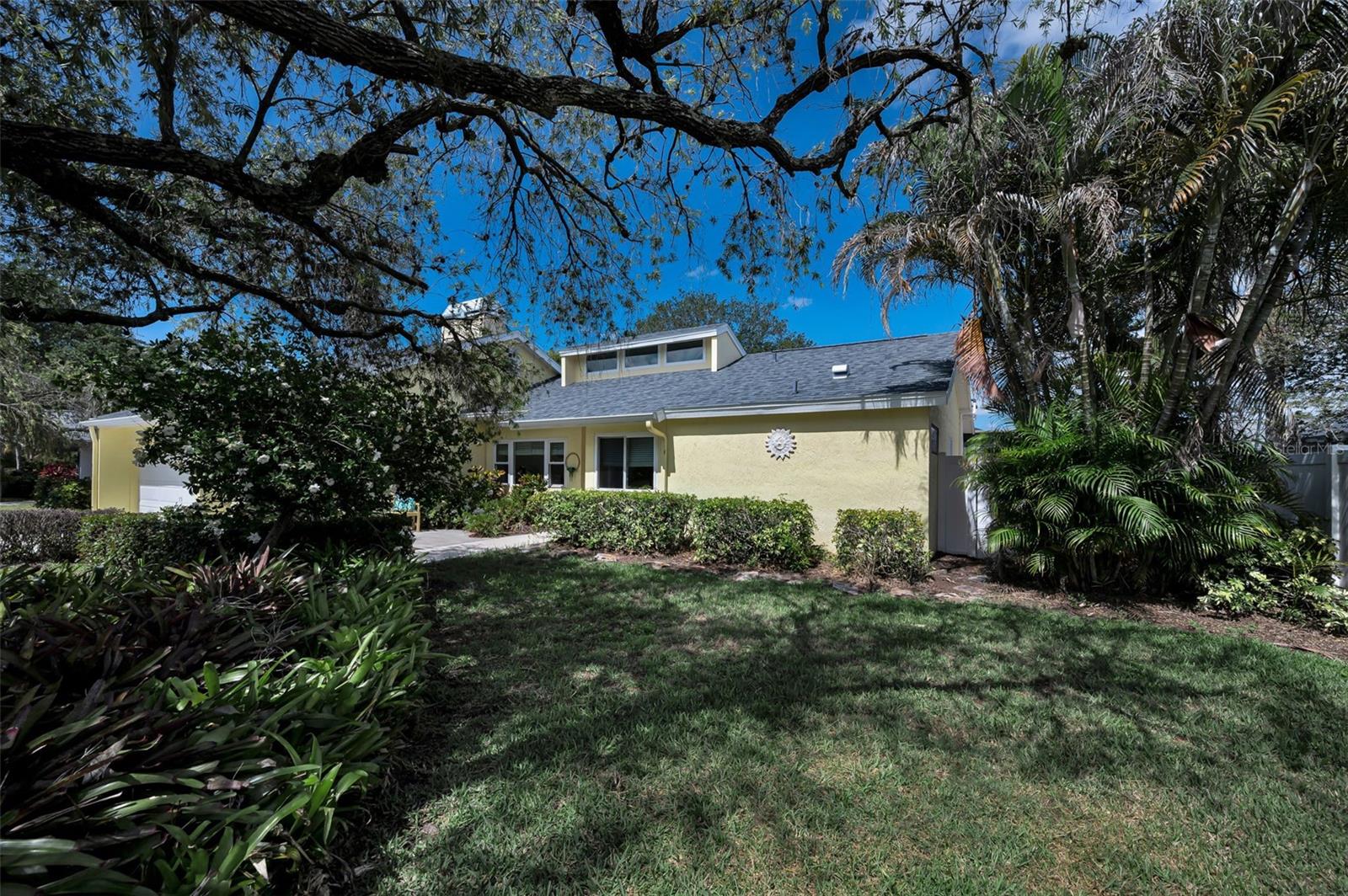 2330 BARTON LN, CLEARWATER, FL, 33759