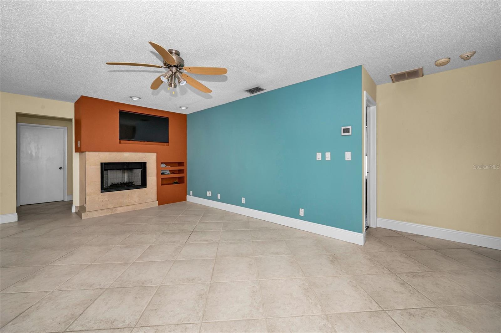 2330 BARTON LN, CLEARWATER, FL, 33759