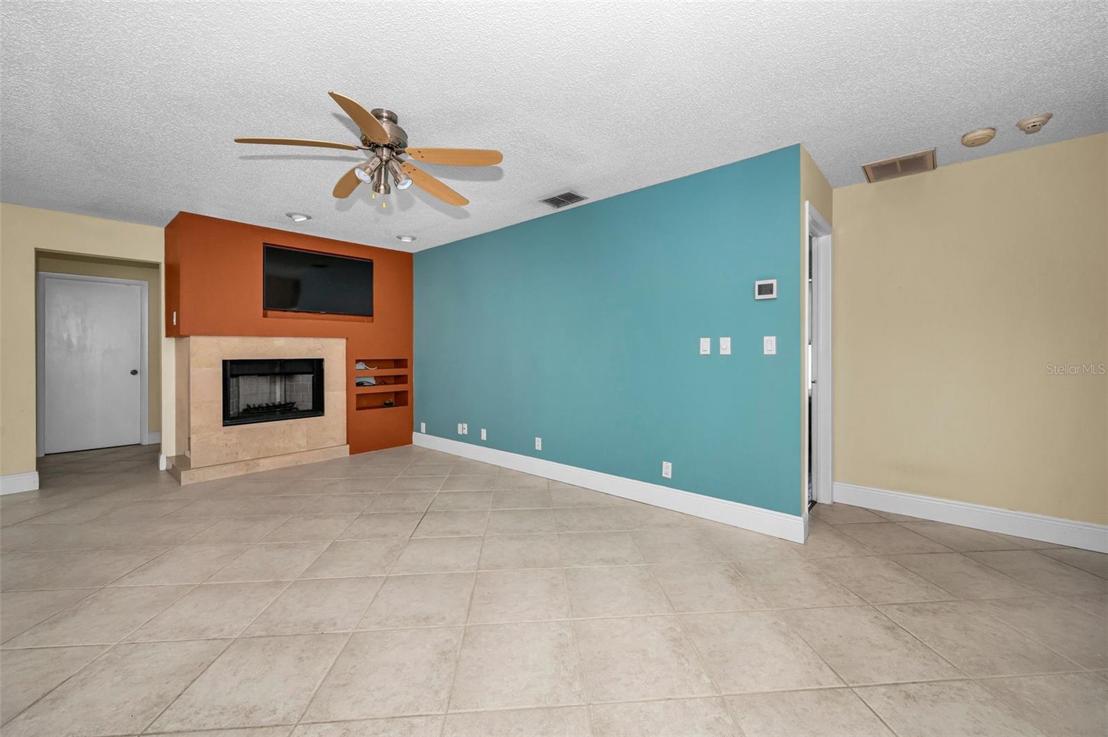 2330 BARTON LN, CLEARWATER, FL, 33759