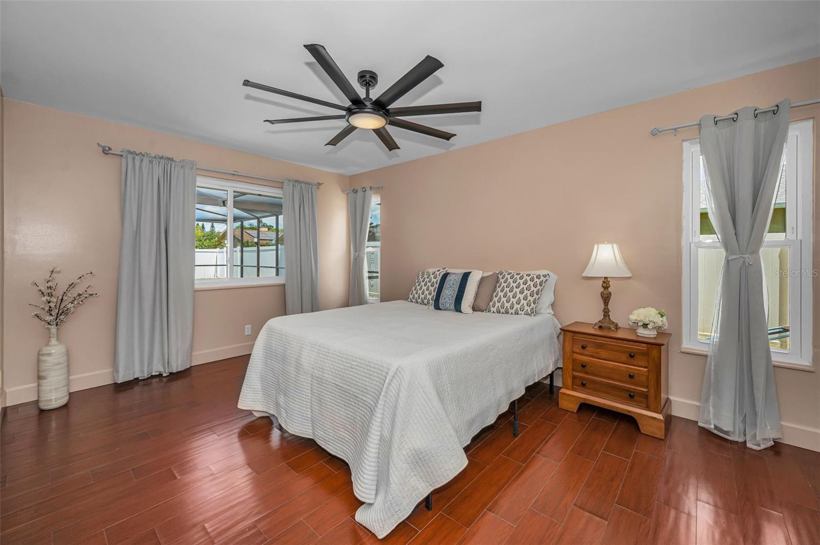 2330 BARTON LN, CLEARWATER, FL, 33759