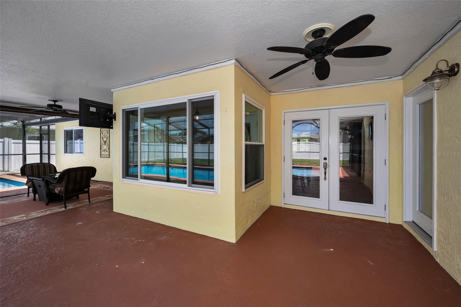 2330 BARTON LN, CLEARWATER, FL, 33759