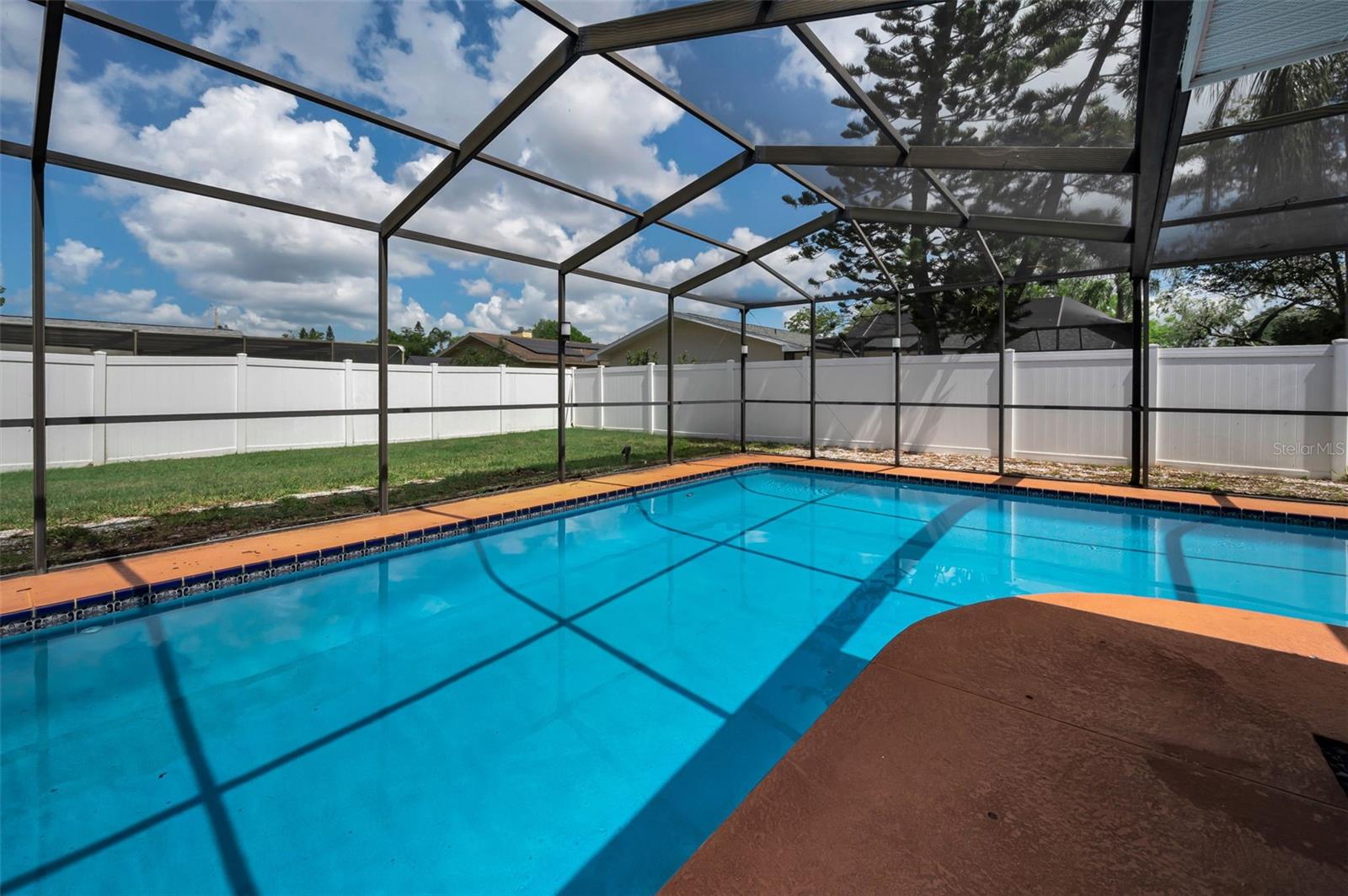 2330 BARTON LN, CLEARWATER, FL, 33759