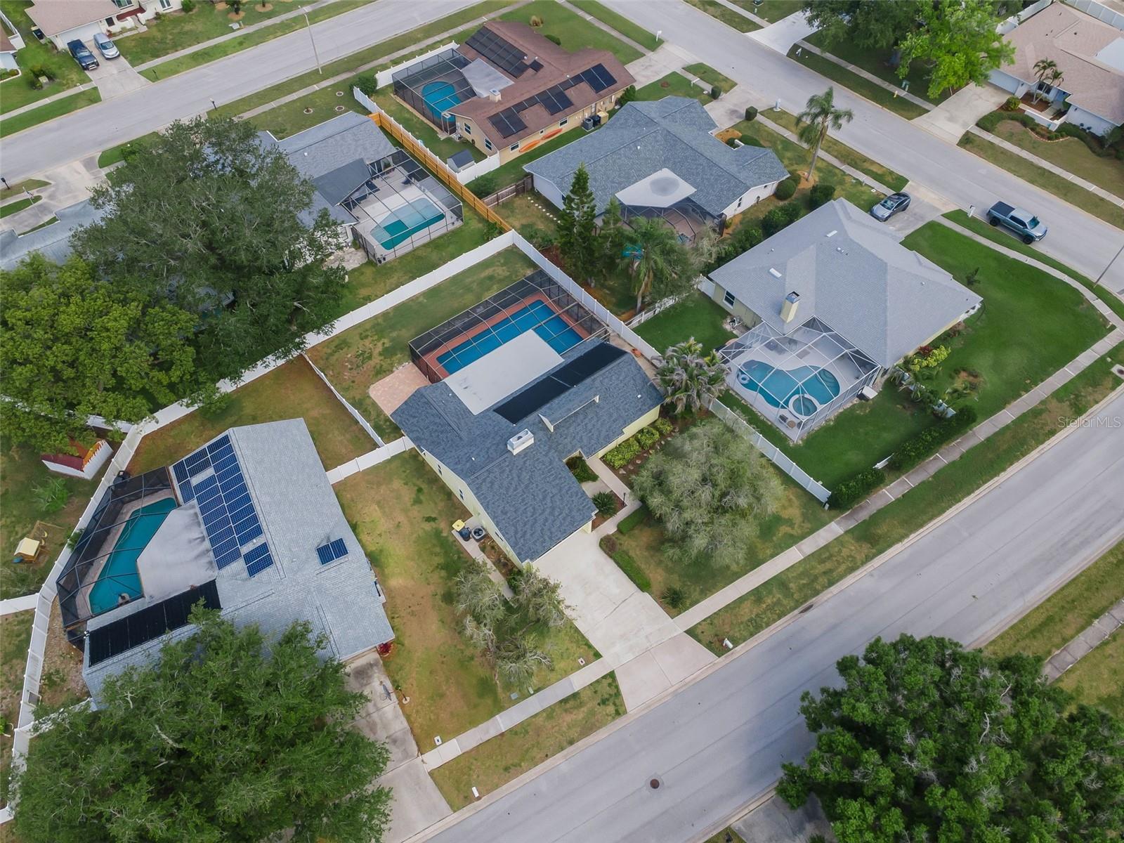 2330 BARTON LN, CLEARWATER, FL, 33759