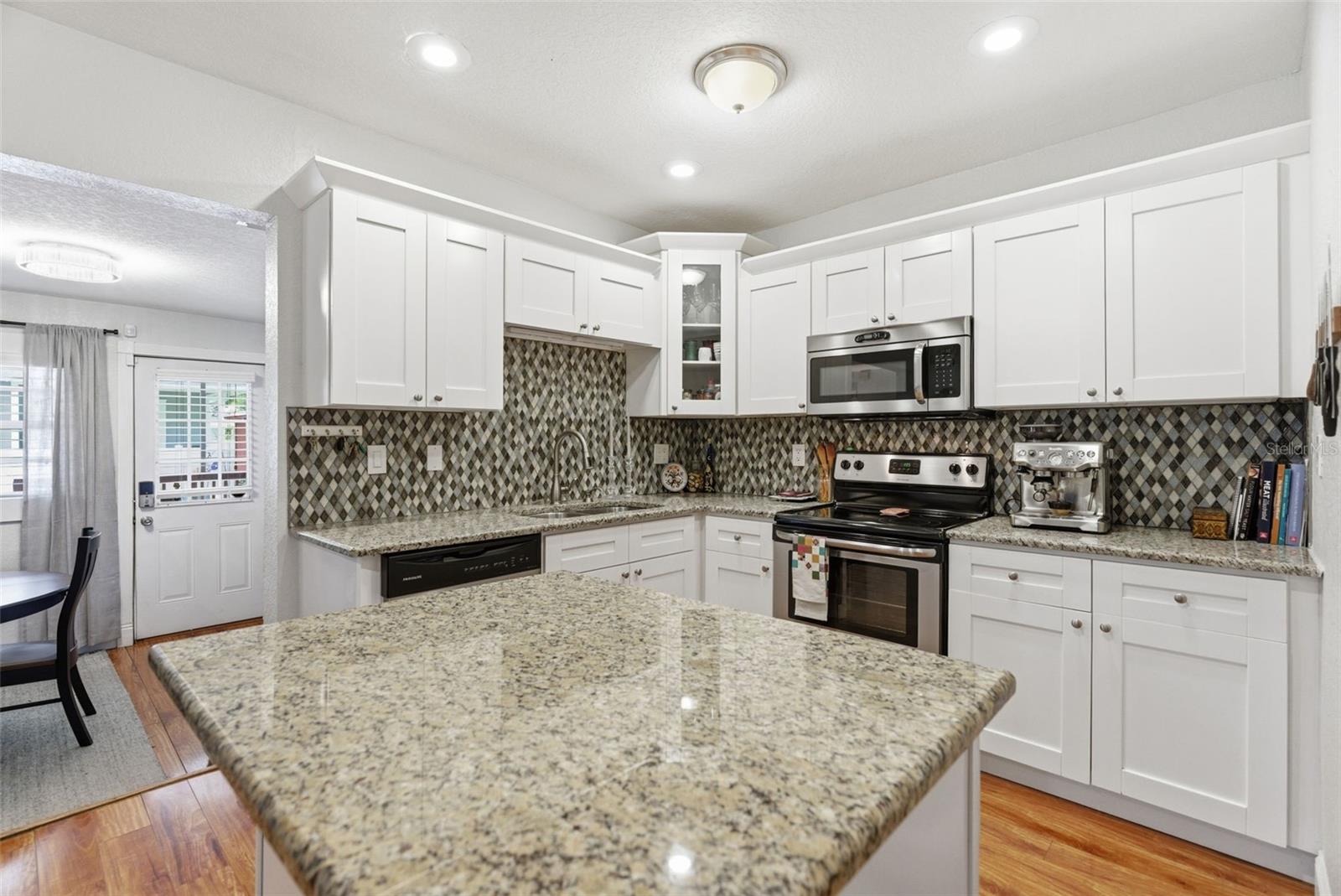 3017 N WOODROW AVE, TAMPA, FL, 33603