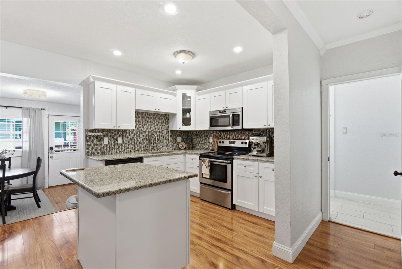 3017 N WOODROW AVE, TAMPA, FL, 33603