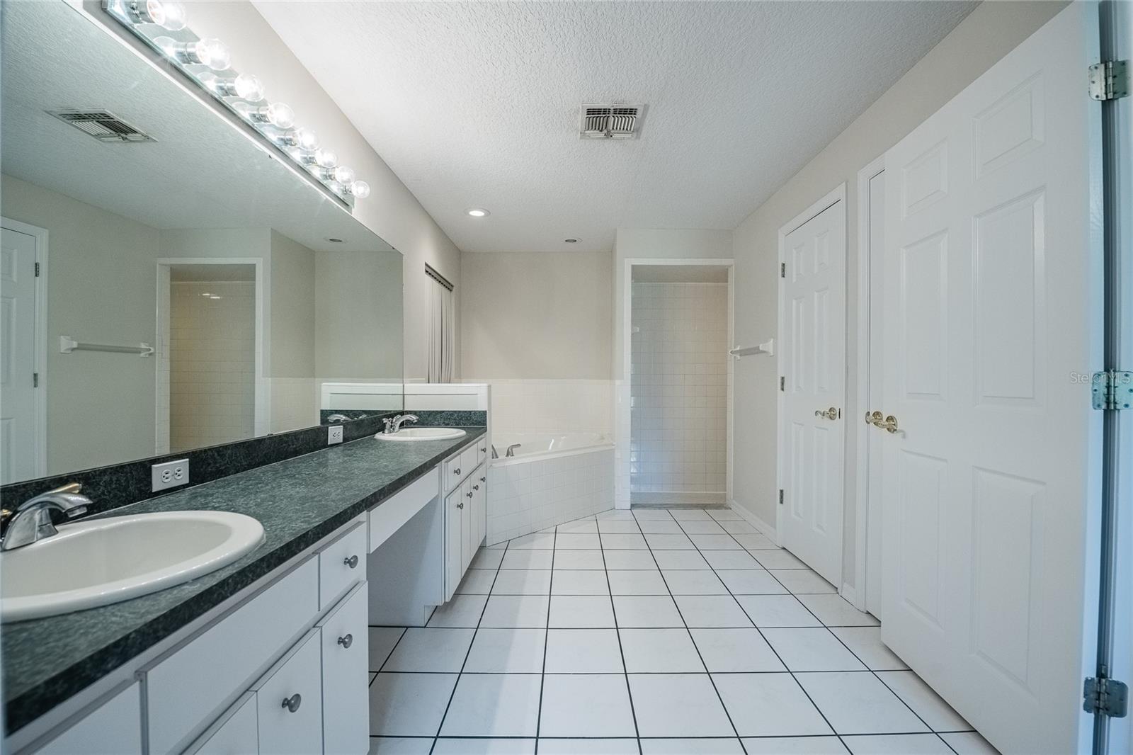 214 AMBERLY WAY, AUBURNDALE, FL, 33823