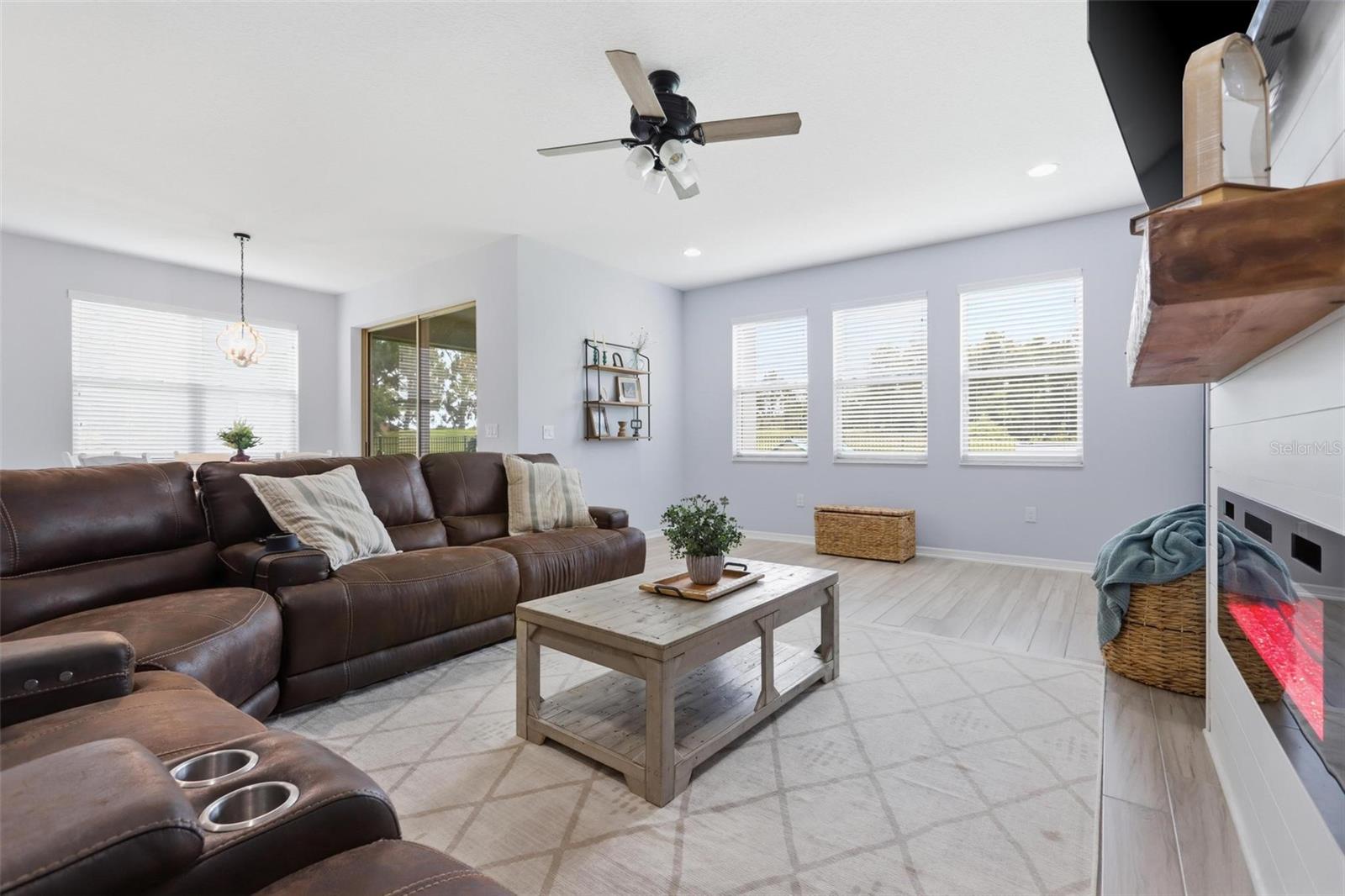 297 ANCONA AVE, DEBARY, FL, 32713