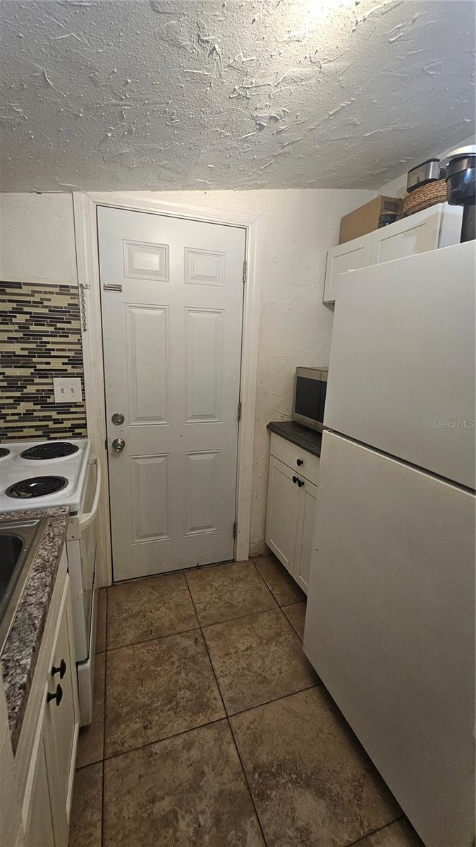 2715 INGOT PL, SARASOTA, FL, 34235
