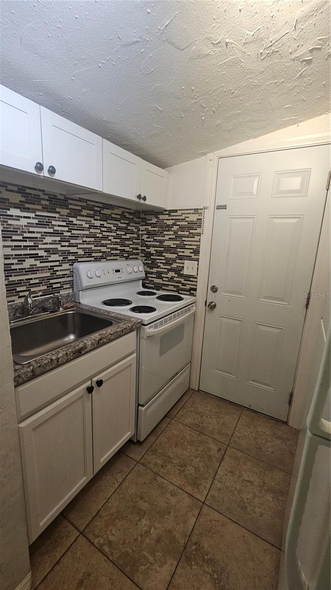 2715 INGOT PL, SARASOTA, FL, 34235