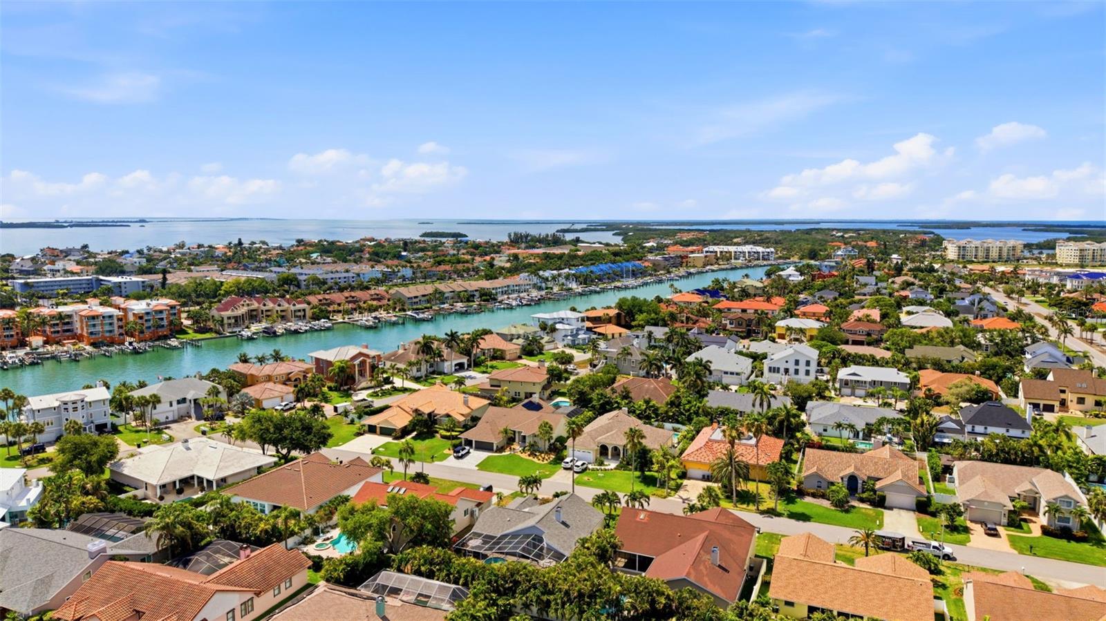 631 DE SOTO DR, TIERRA VERDE, FL, 33715