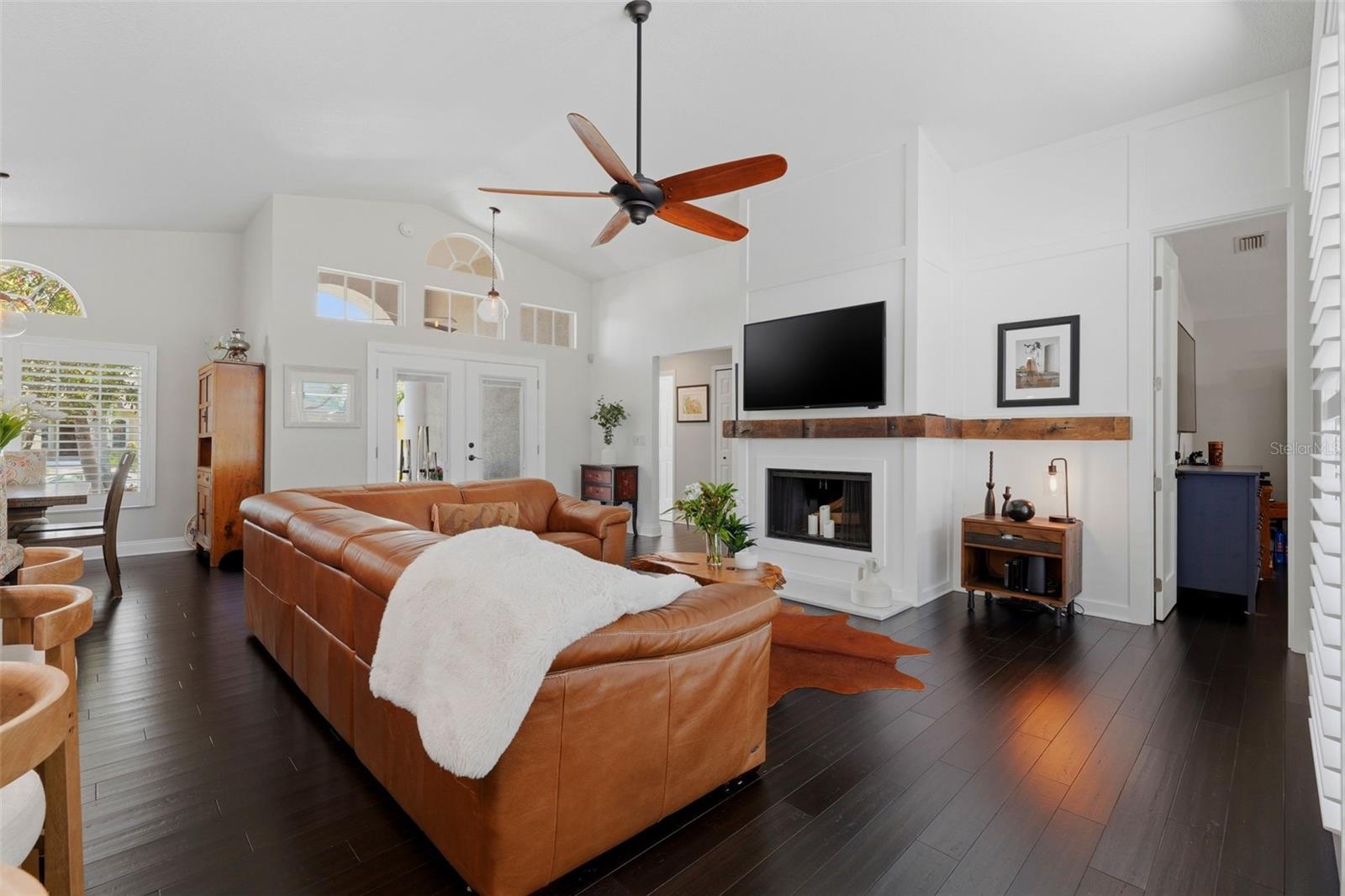 631 DE SOTO DR, TIERRA VERDE, FL, 33715