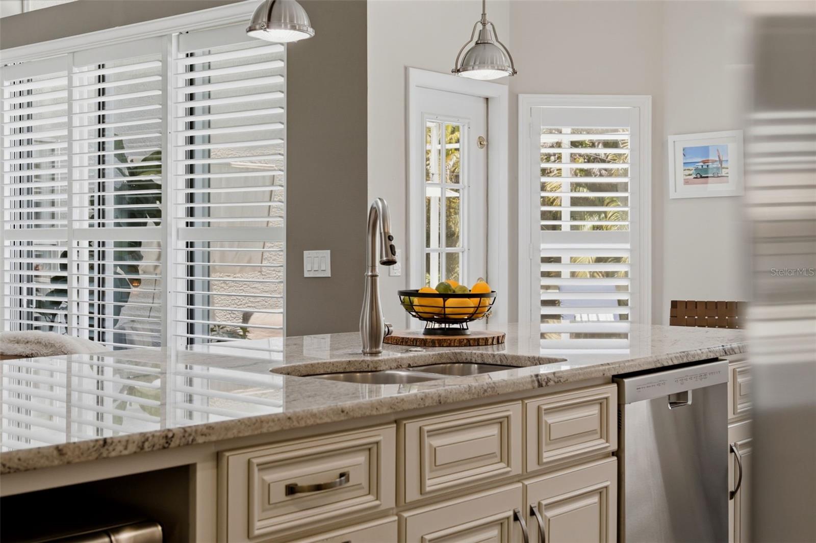631 DE SOTO DR, TIERRA VERDE, FL, 33715