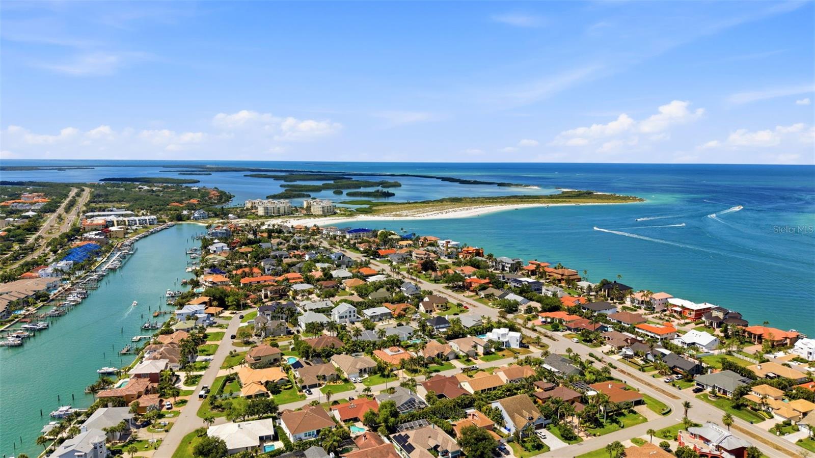 631 DE SOTO DR, TIERRA VERDE, FL, 33715