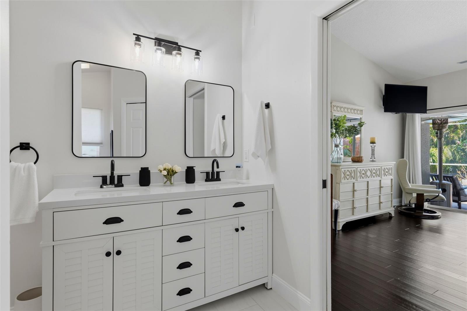 631 DE SOTO DR, TIERRA VERDE, FL, 33715