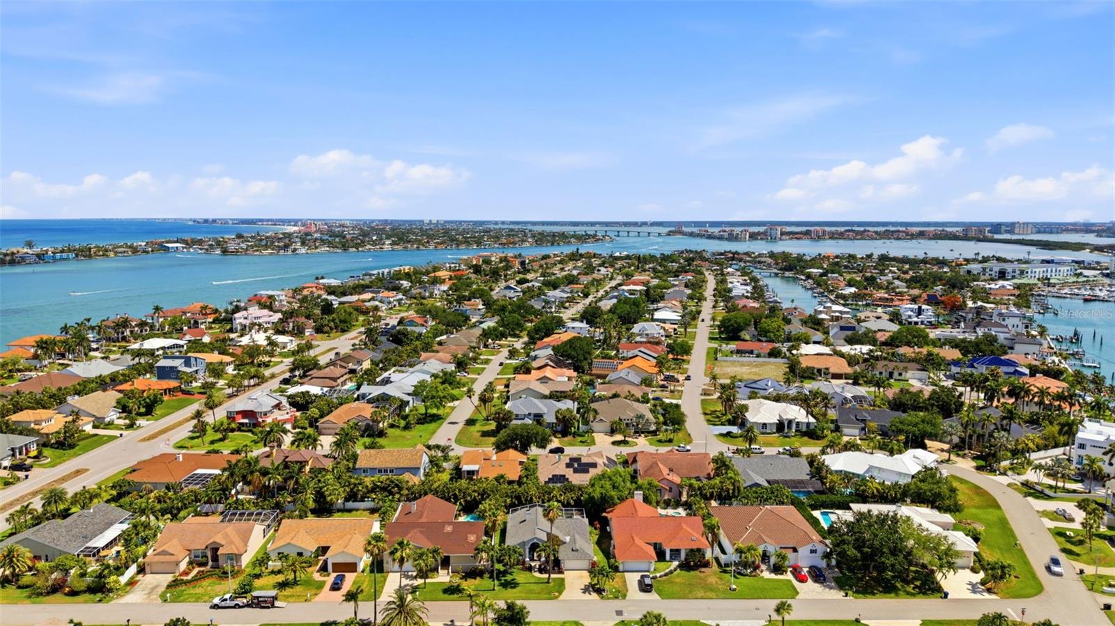 631 DE SOTO DR, TIERRA VERDE, FL, 33715