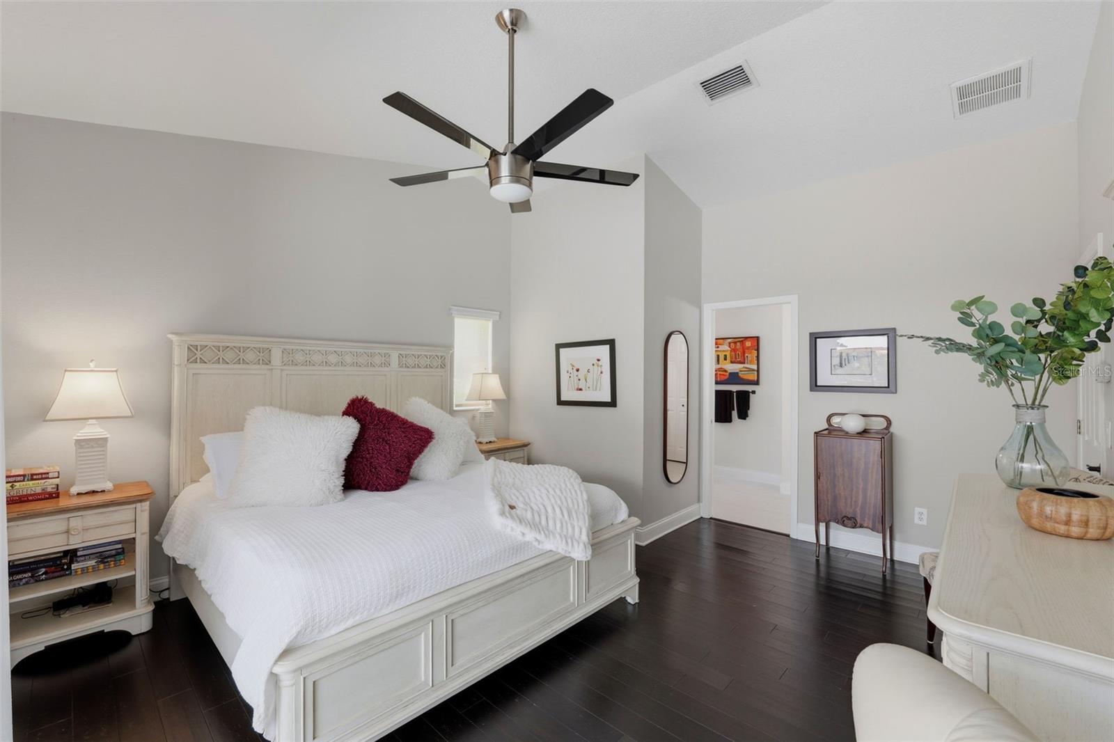 631 DE SOTO DR, TIERRA VERDE, FL, 33715