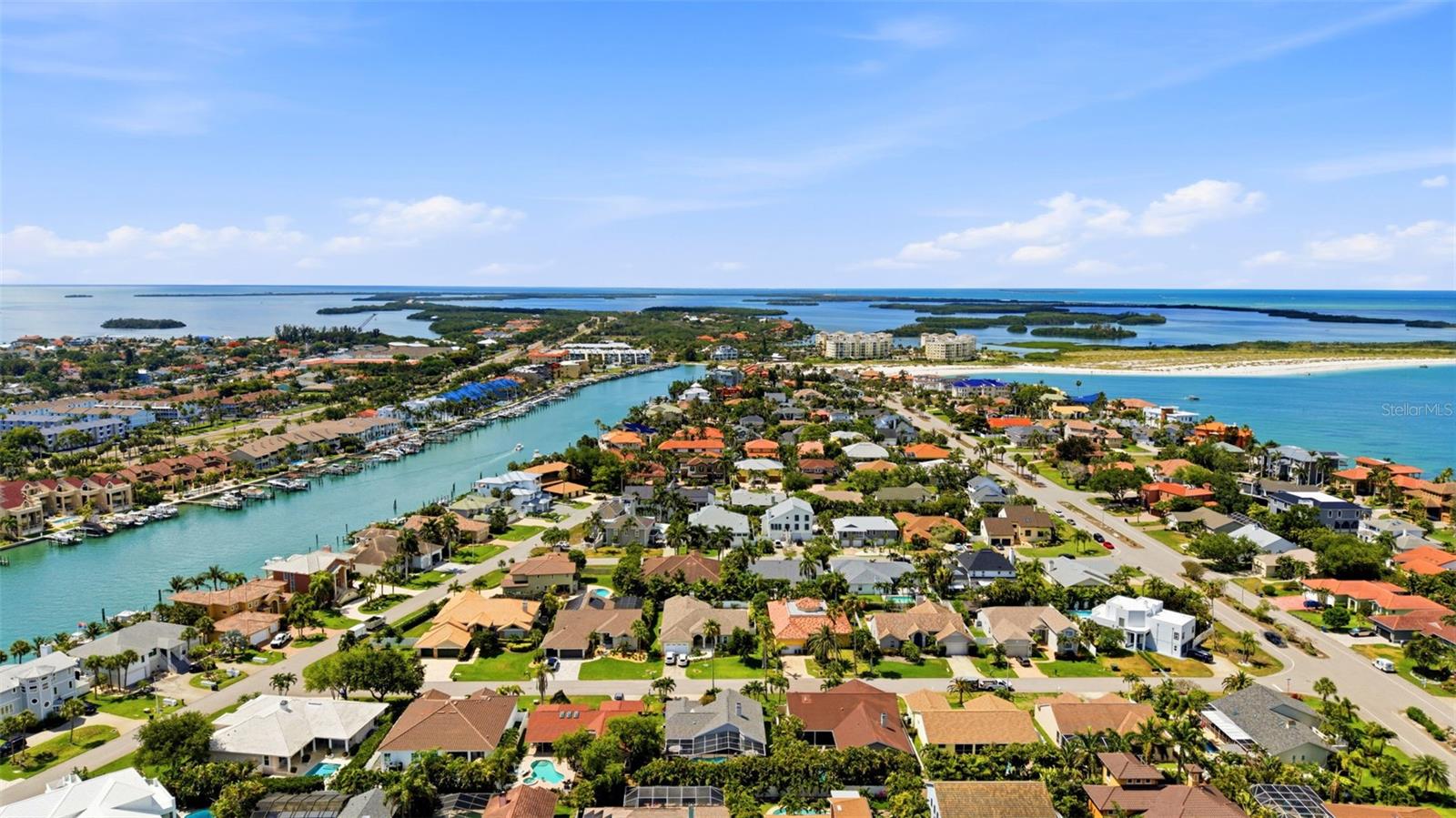 631 DE SOTO DR, TIERRA VERDE, FL, 33715