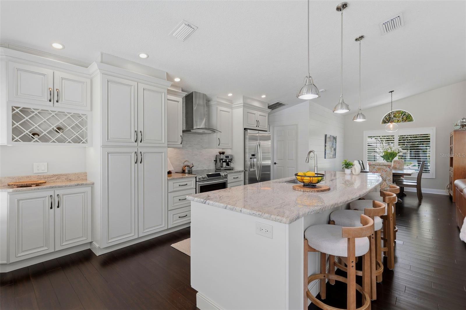 631 DE SOTO DR, TIERRA VERDE, FL, 33715