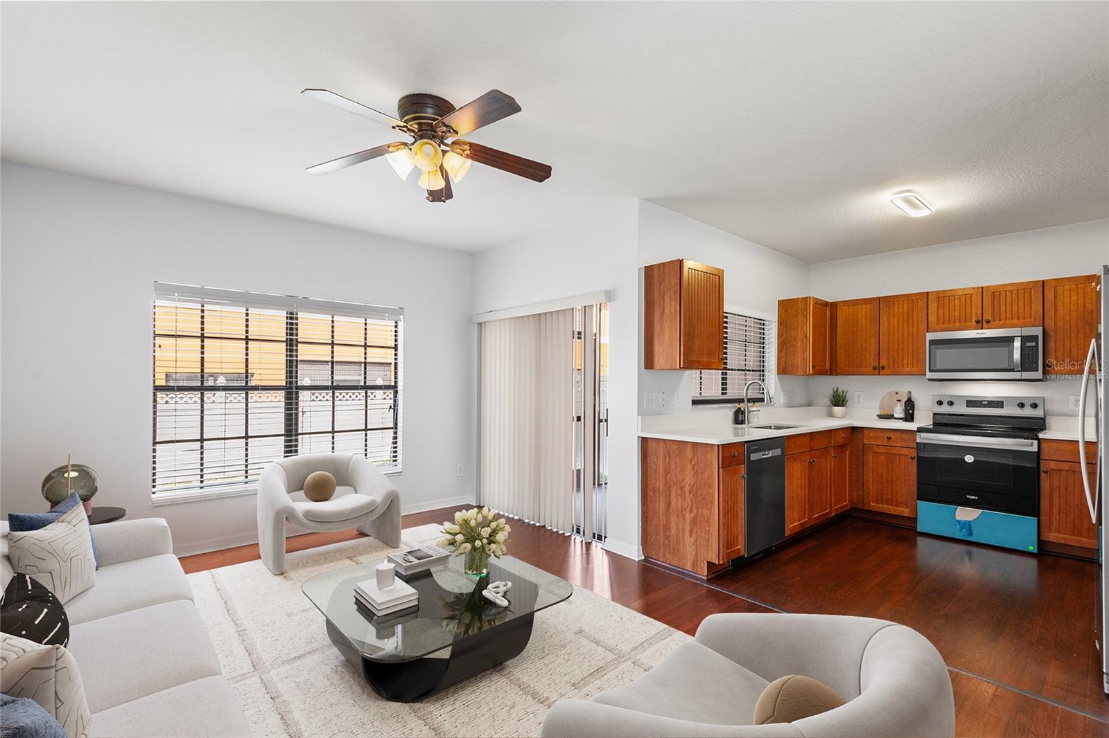 1037 BLACKWATER DR, WESLEY CHAPEL, FL, 33543