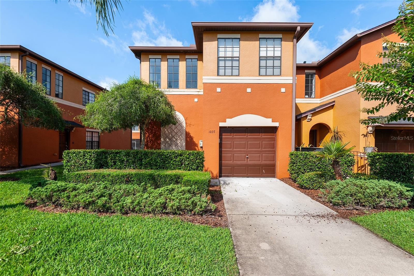 1037 BLACKWATER DR, WESLEY CHAPEL, FL, 33543