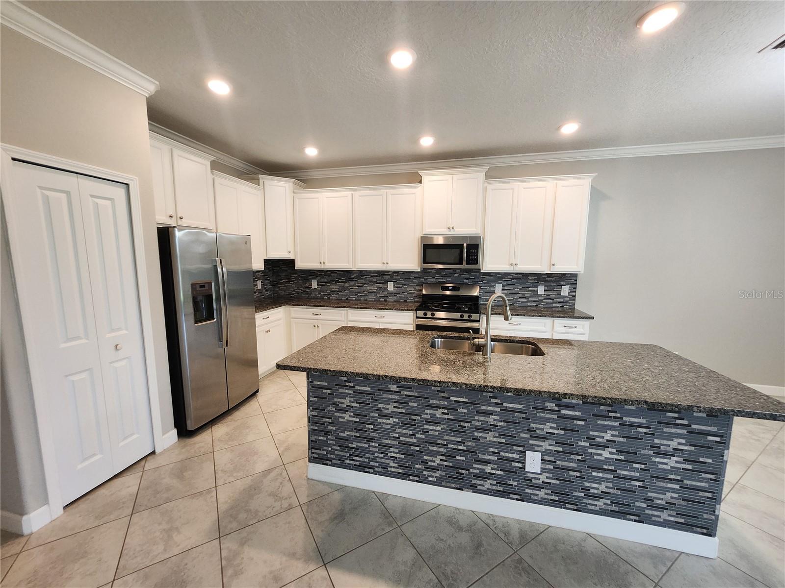 25188 LAMBRUSCO LOOP, LUTZ, FL, 33559