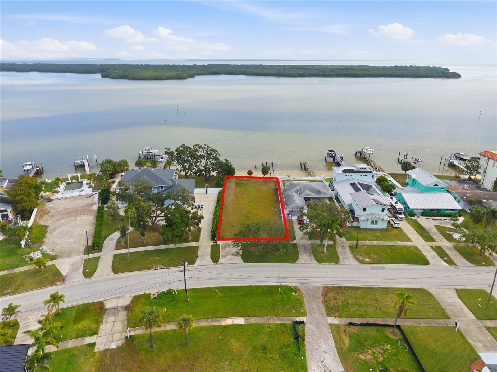 6043 BAYOU GRANDE BLVD NE, ST PETERSBURG, FL, 33703