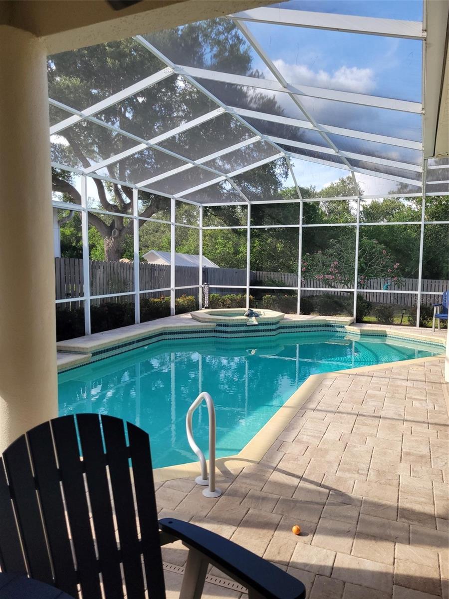 961 LIVE OAK AVE NE, ST PETERSBURG, FL, 33703