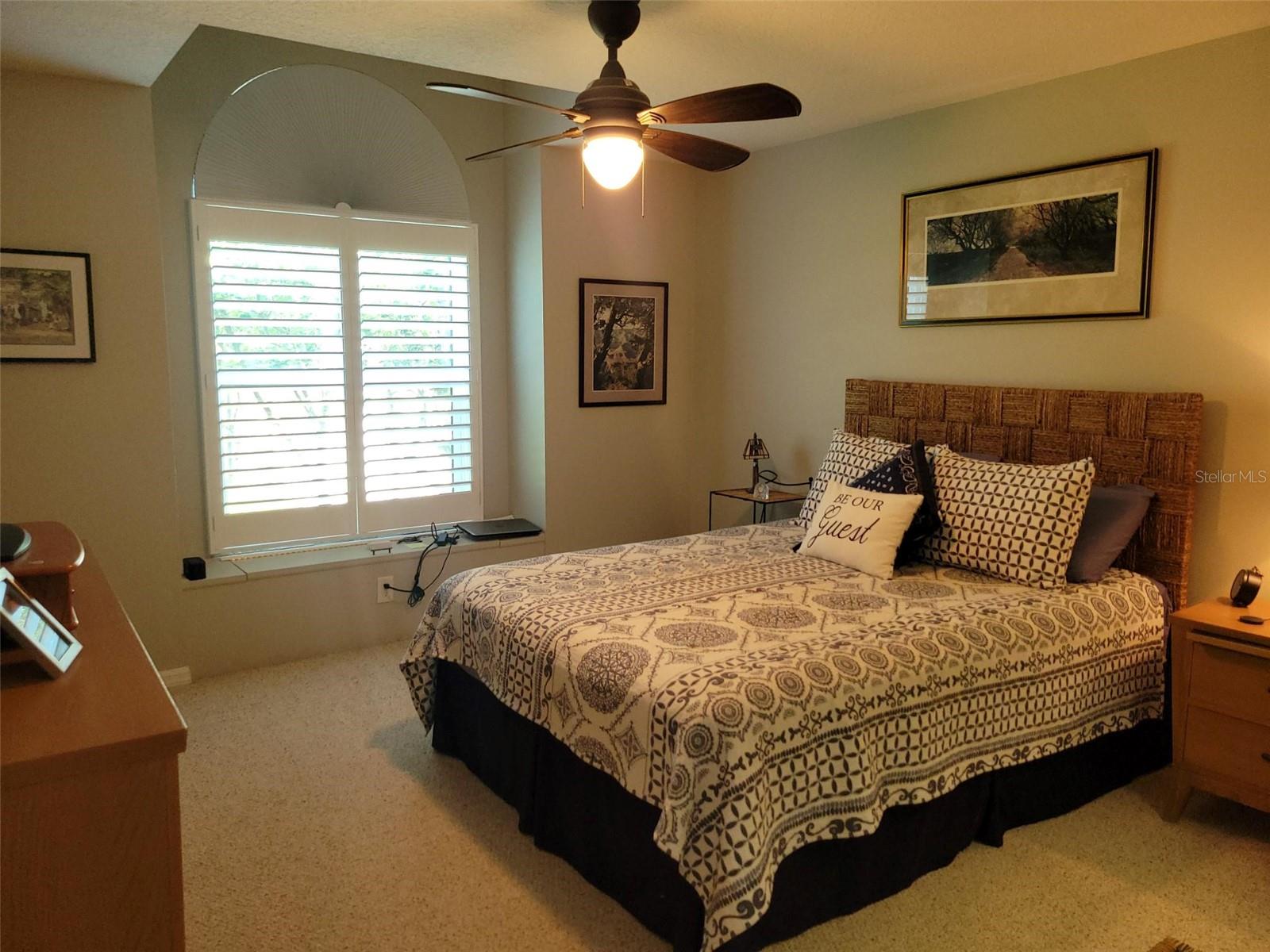 961 LIVE OAK AVE NE, ST PETERSBURG, FL, 33703