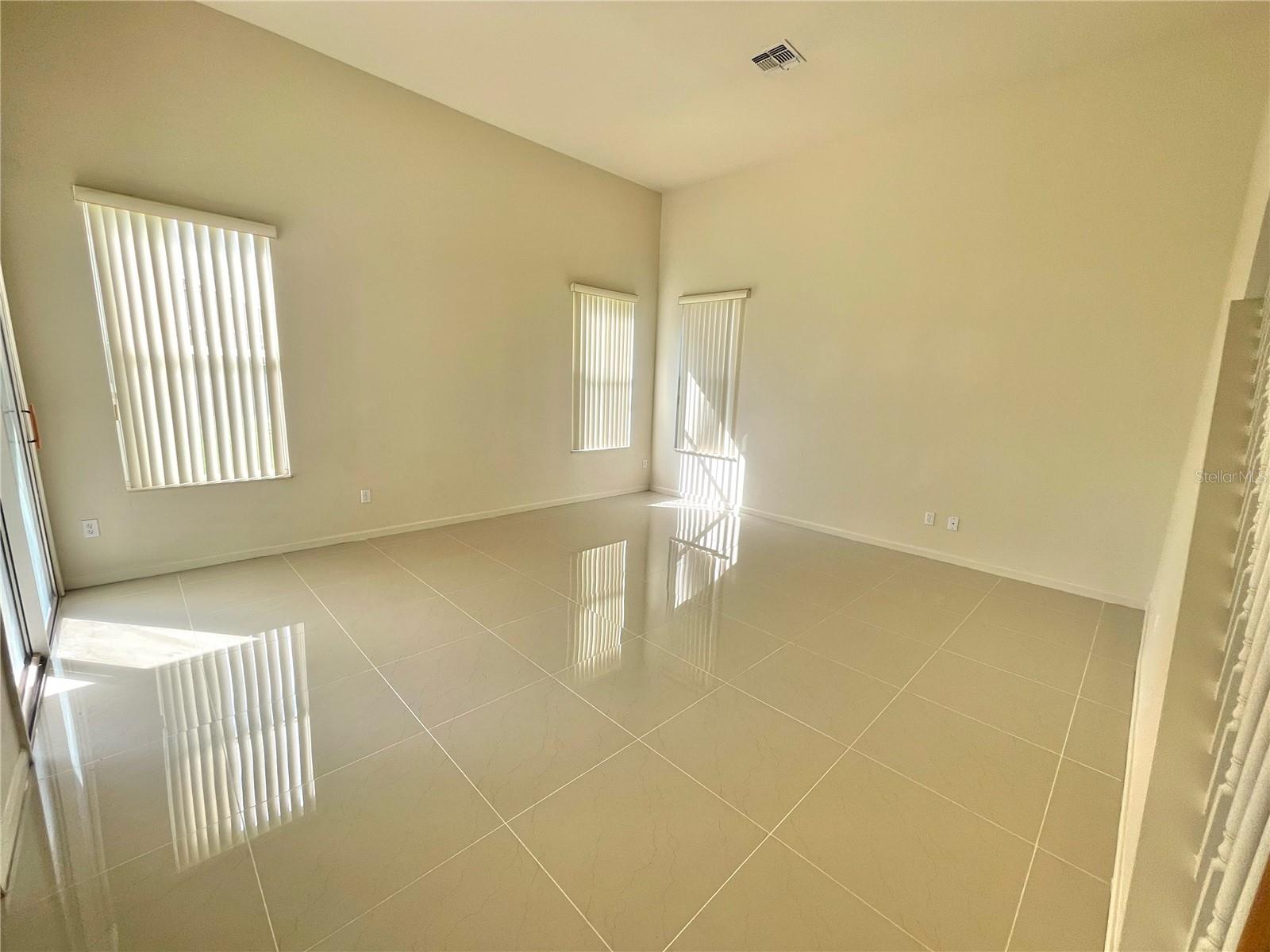 2370 HINSDALE DR, KISSIMMEE, FL, 34741