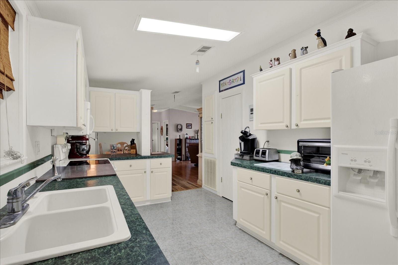 8010 CEDAR COVE AVE, BROOKSVILLE, FL, 34613