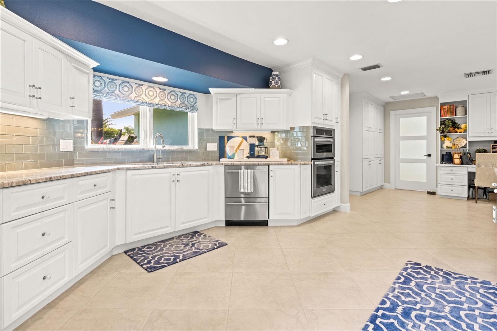 1260 81ST ST S, ST PETERSBURG, FL, 33707