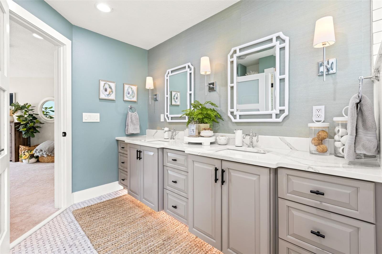 1260 81ST ST S, ST PETERSBURG, FL, 33707