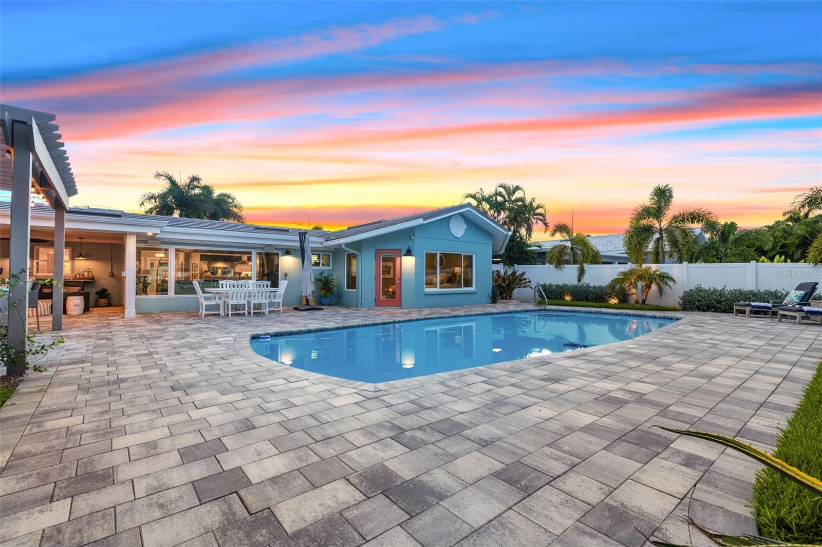 1260 81ST ST S, ST PETERSBURG, FL, 33707
