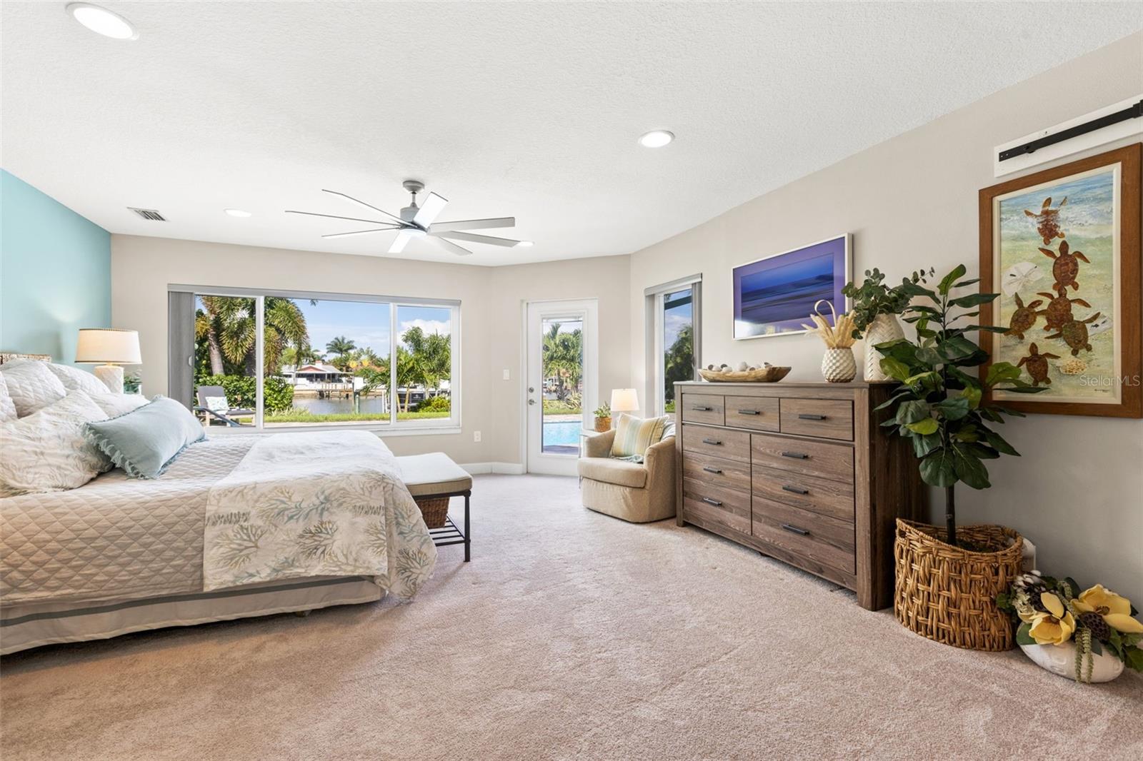 1260 81ST ST S, ST PETERSBURG, FL, 33707