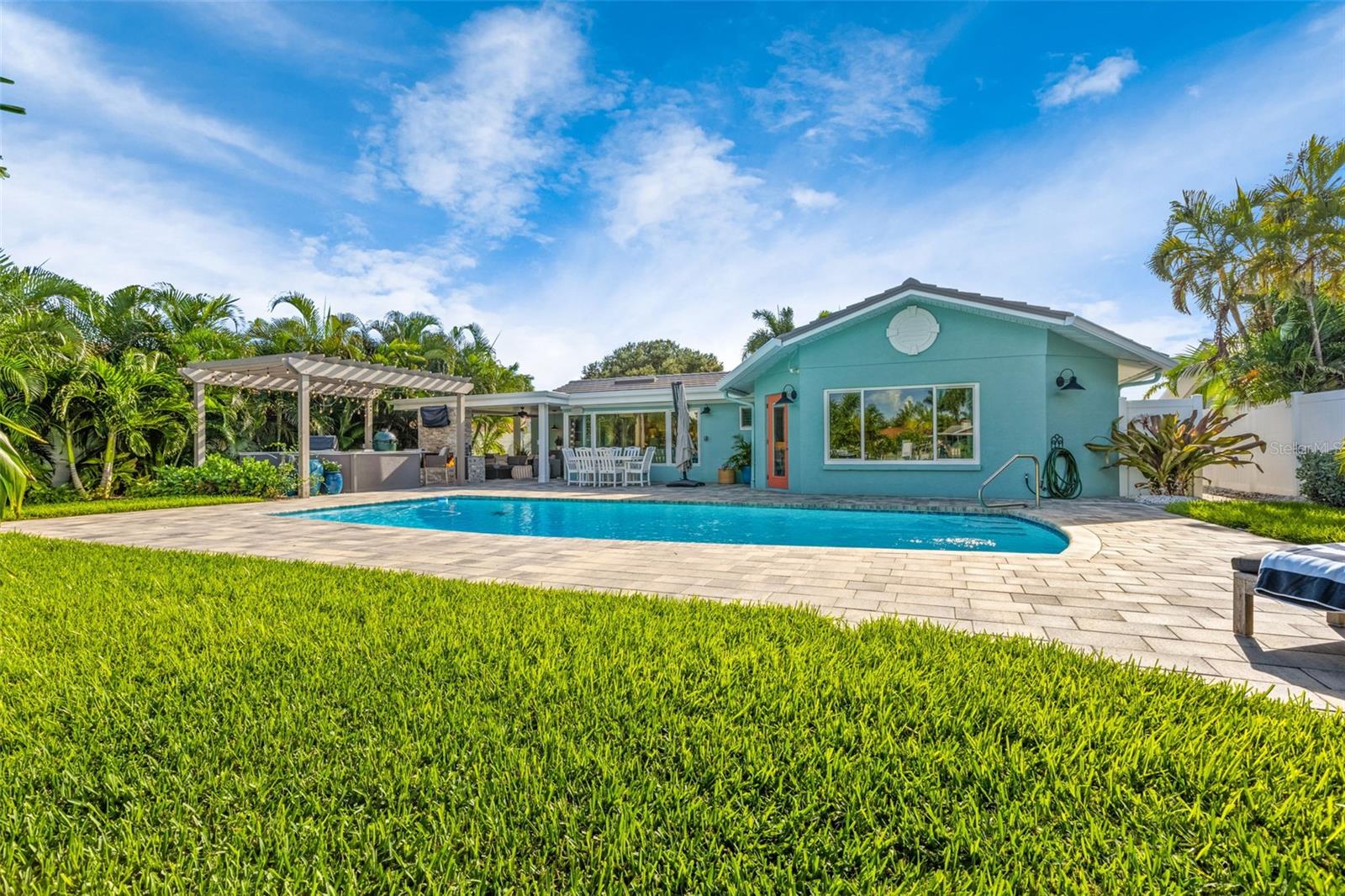 1260 81ST ST S, ST PETERSBURG, FL, 33707
