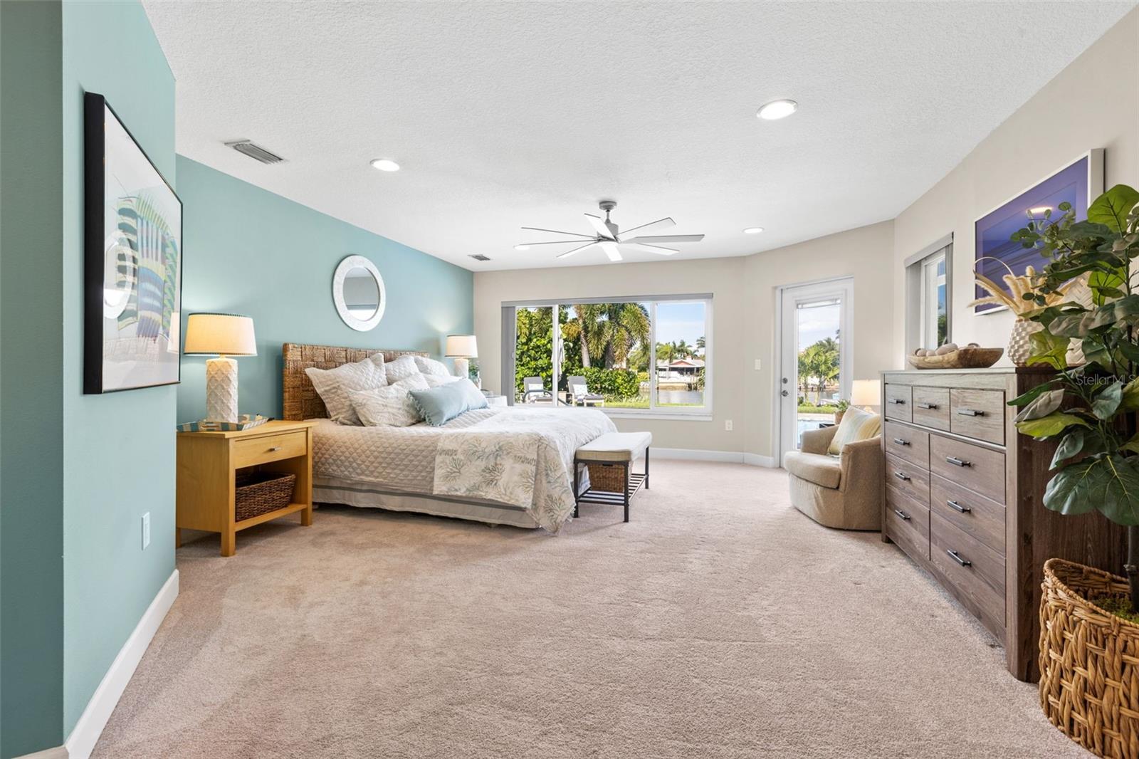 1260 81ST ST S, ST PETERSBURG, FL, 33707