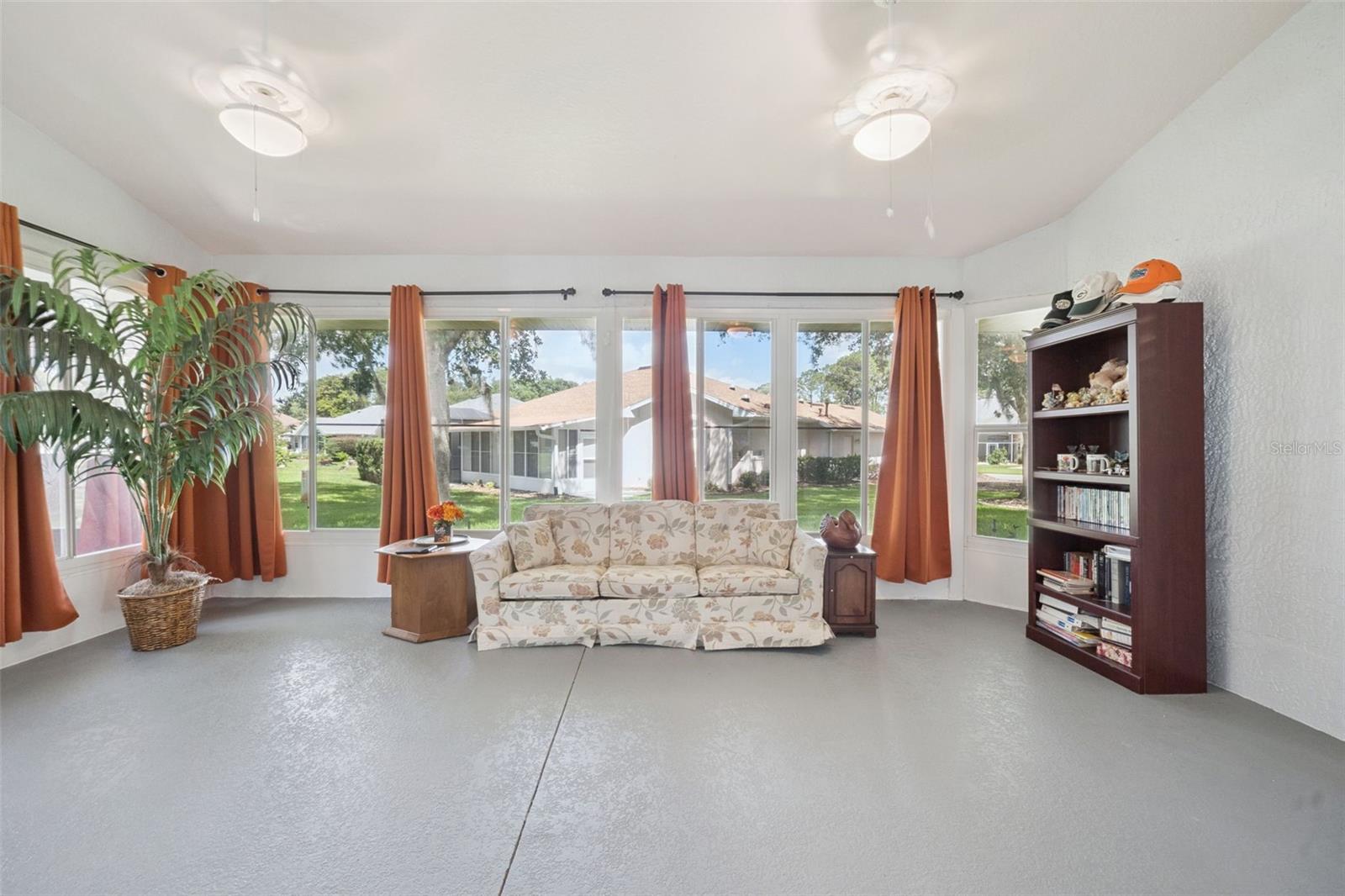 5825 PRINCESS CAROLINE PL, LEESBURG, FL, 34748