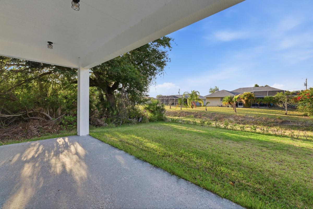 500 SUNSET RD N, ROTONDA WEST, FL, 33947