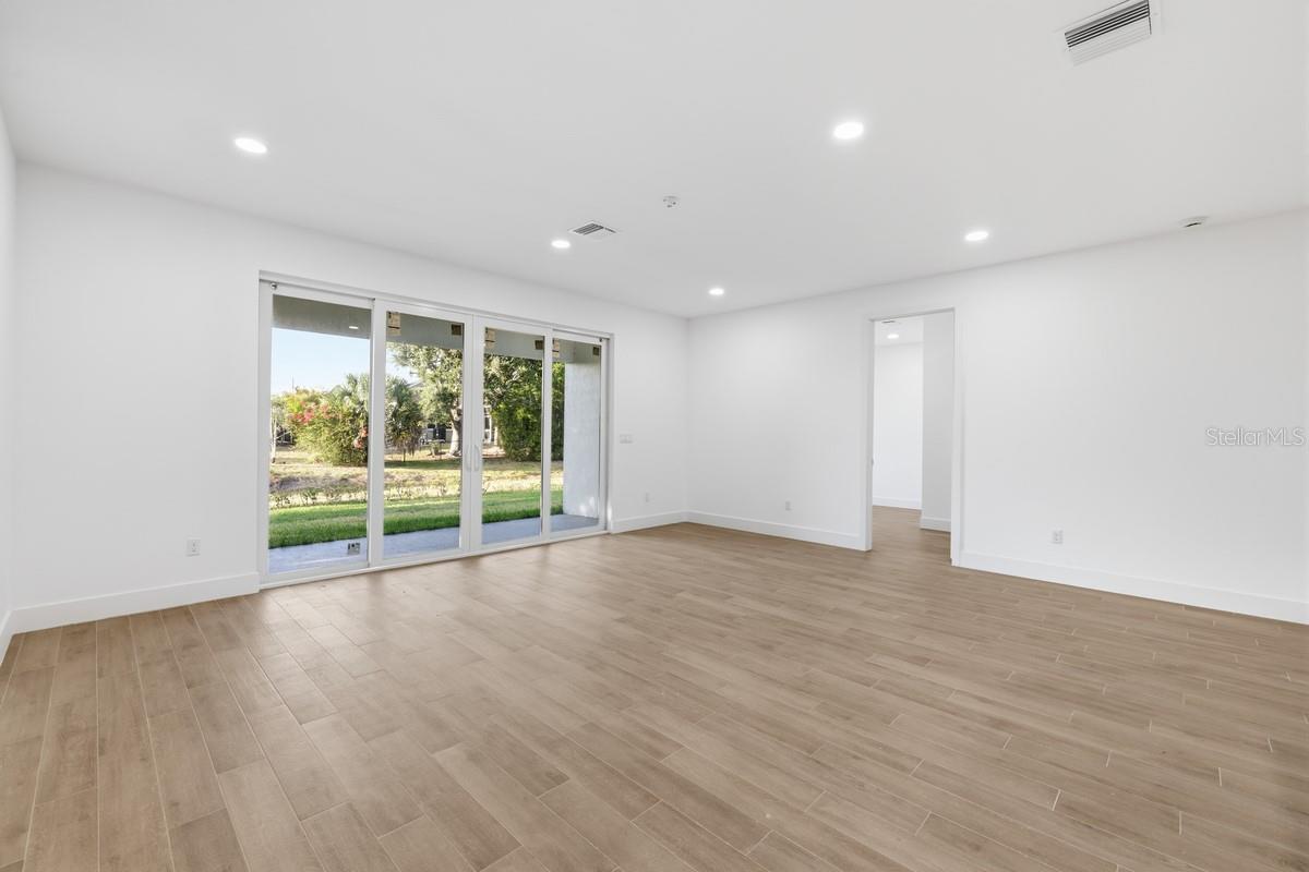 500 SUNSET RD N, ROTONDA WEST, FL, 33947