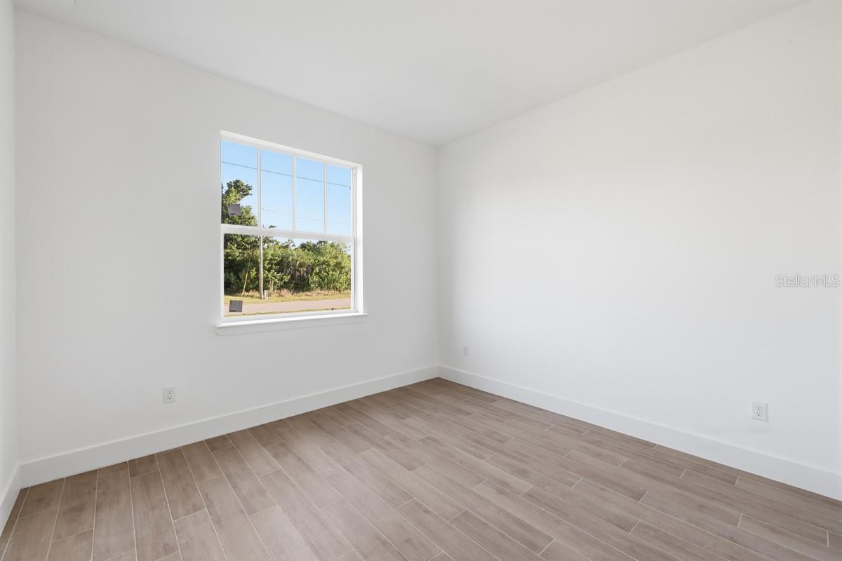 500 SUNSET RD N, ROTONDA WEST, FL, 33947