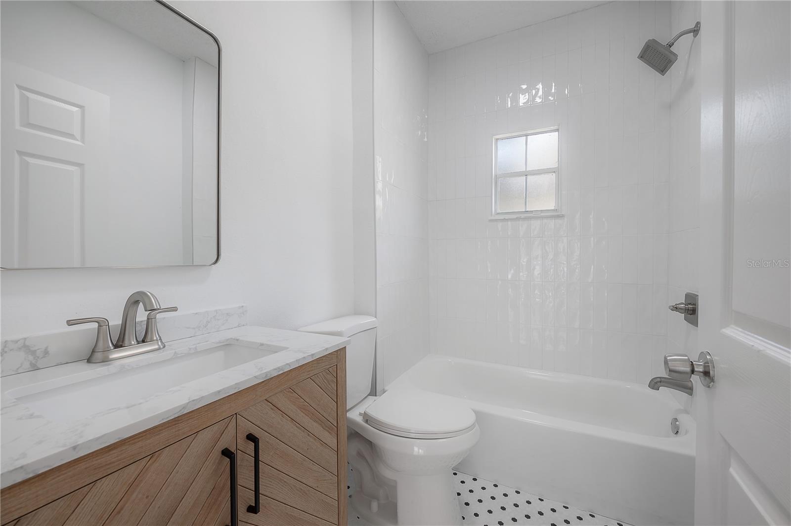 103 W NORTH BAY ST, TAMPA, FL, 33603