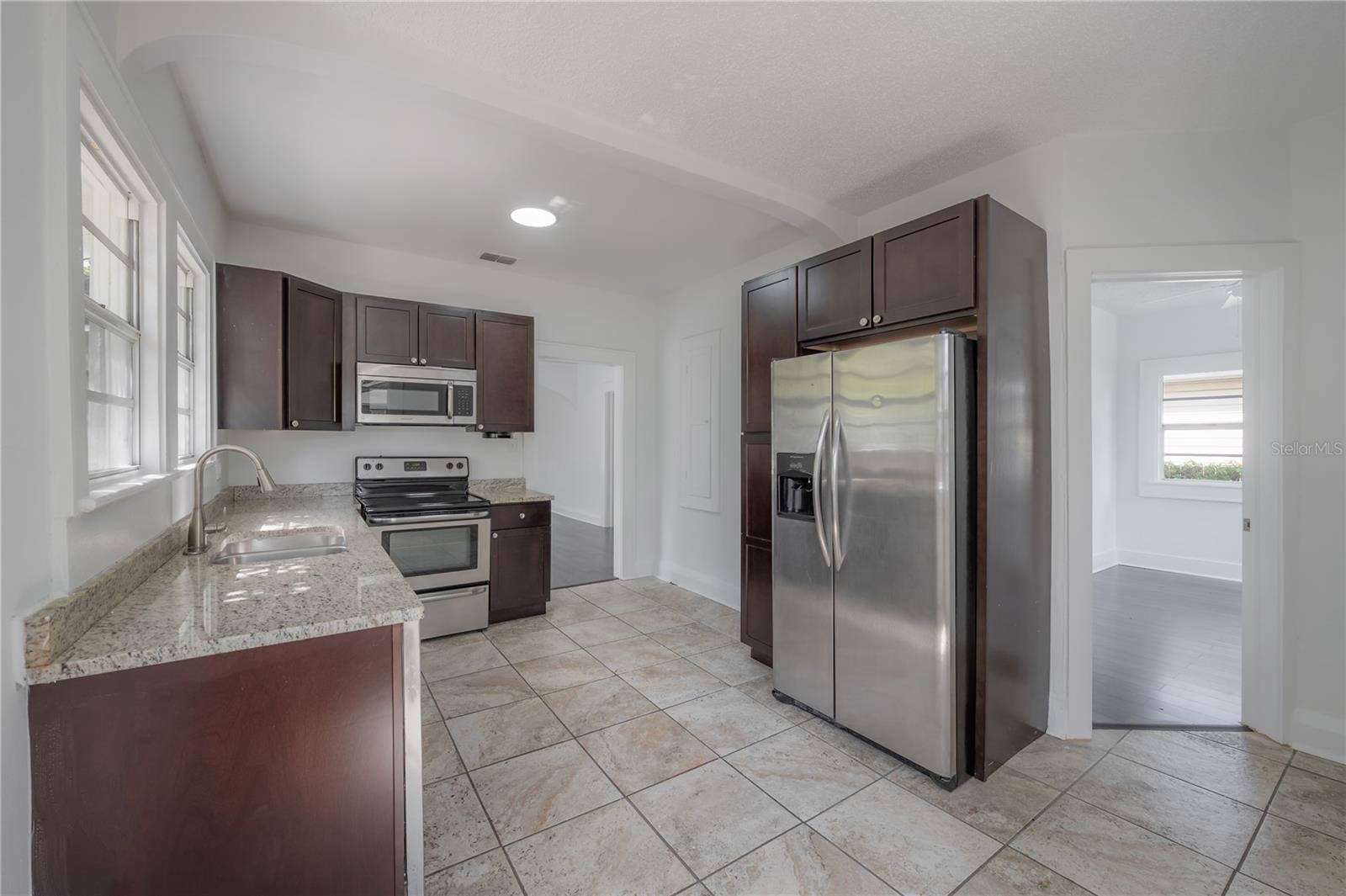 103 W NORTH BAY ST, TAMPA, FL, 33603
