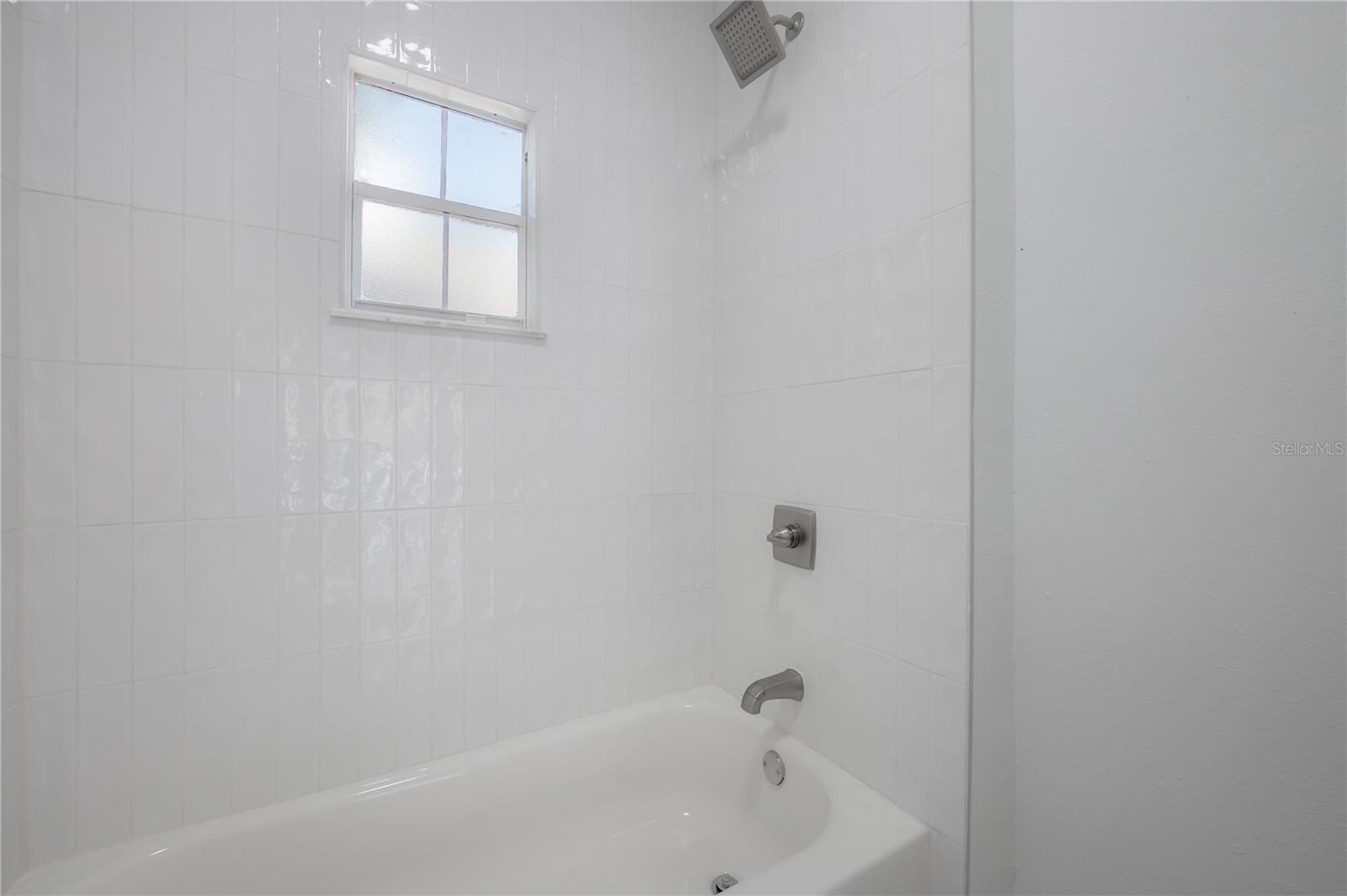 103 W NORTH BAY ST, TAMPA, FL, 33603